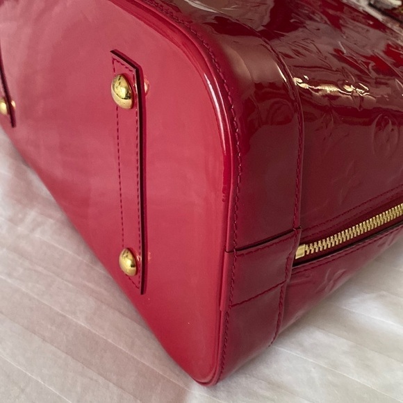 Louis Vuitton Pink Rose Indian Raspberry Leather Monogram Vernis Alma GM - Picture 13 of 17